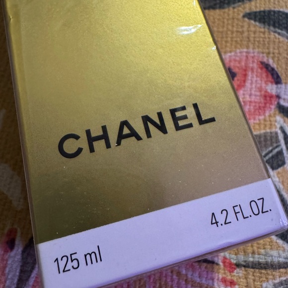 CHANEL Other - Chanel Sublimage!